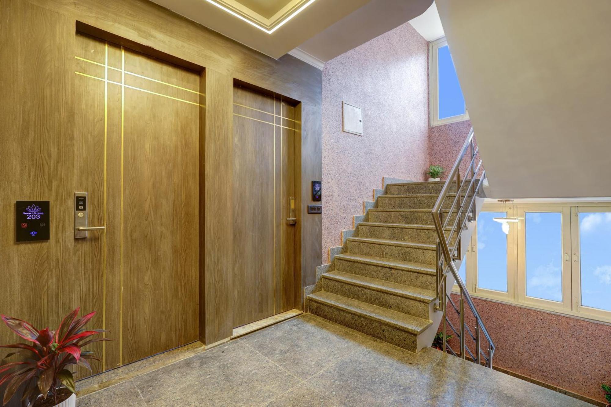 Hotel Armani Suites By Smart Group New Delhi Extérieur photo